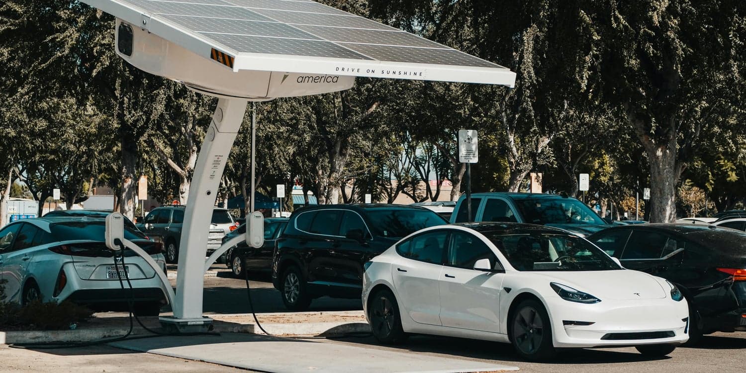 Electric Vehicle Leasing: Is It the Smart Choice in 2025?